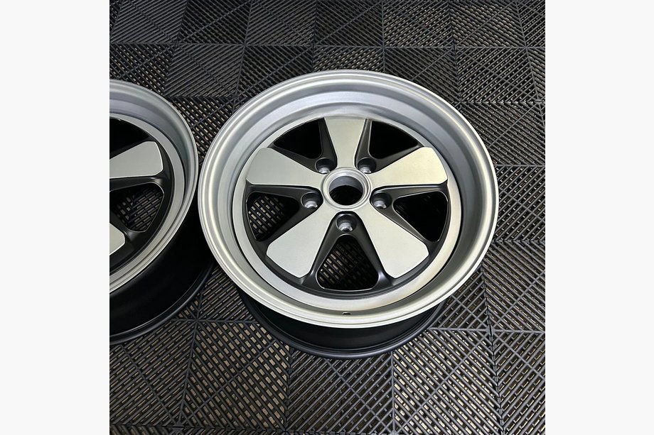 Porsche 911 (964/965) 1989–1993 Forged OEM R18 Wheels (Set of 4) Image