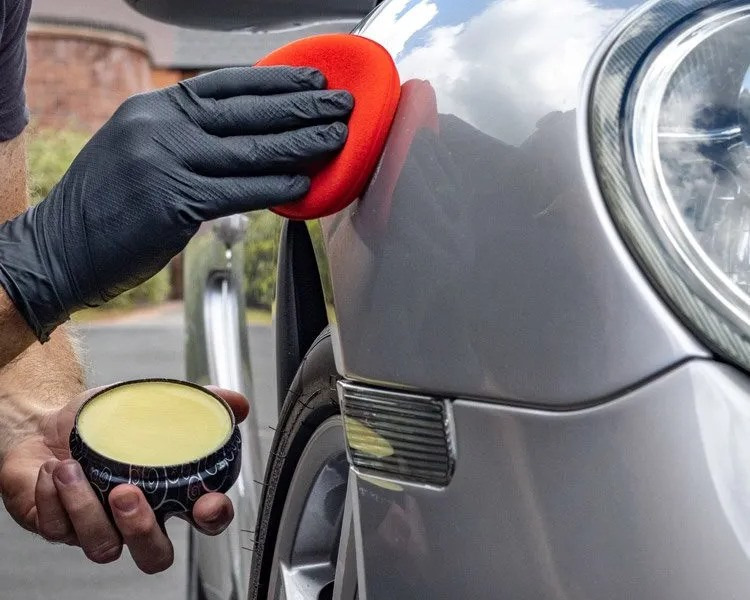 How to Choose Car Wax: Guaranteed Shine and Protection