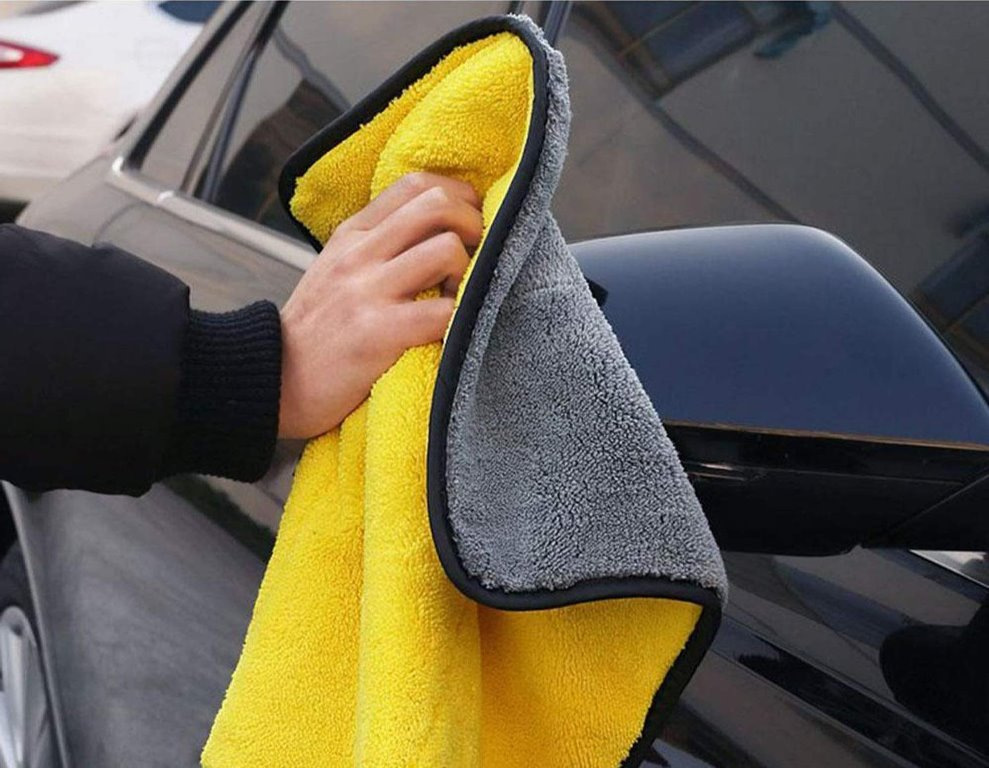 What You Need to Know About Car Microfiber Cloths