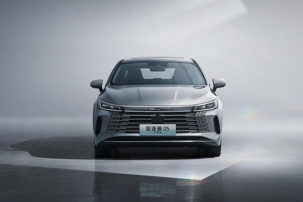 BYD Destroyer 05 DM-i: Review of the 2024 Hybrid Sedan