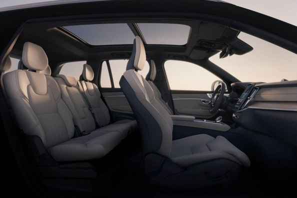 Volvo XC90 II (2024): Luxury Family SUV with Hybrid Technology Photo 6