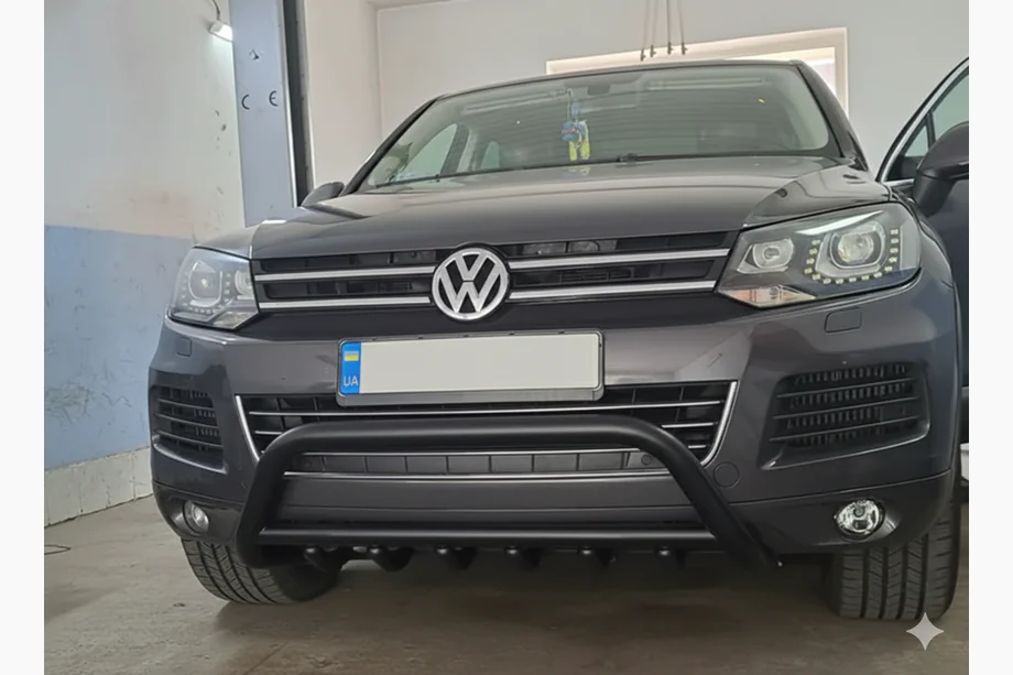 Volkswagen Touareg 2010-2018 Bull Bar WT003 Black Stainless Steel Image