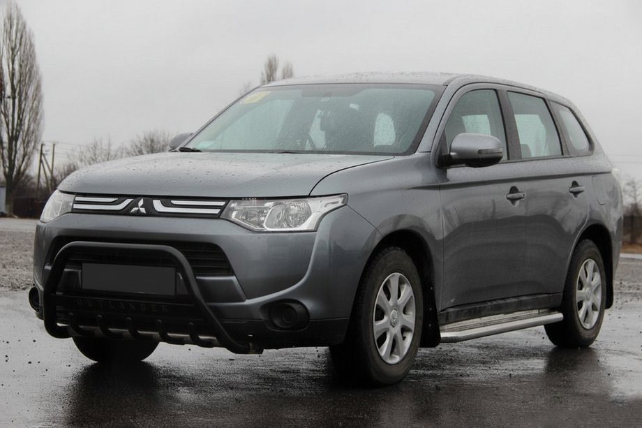 Mitsubishi Outlander 2012-2021 Bull Bar WT004 Black (Stainless Steel) Image