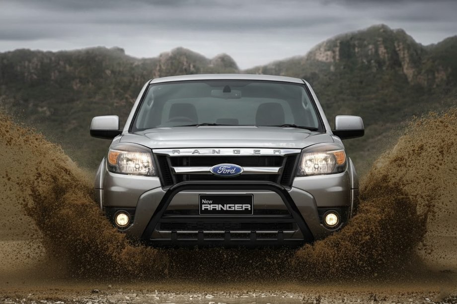 Ford Ranger 2007-2011 Bull Bar WT003 Black Stainless Steel Image