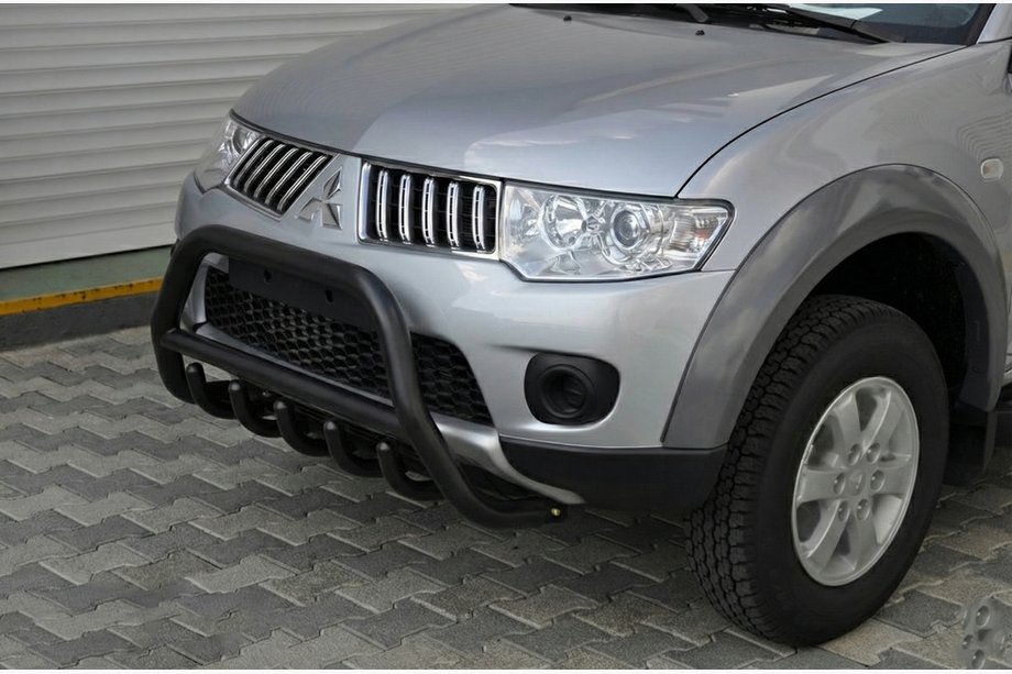 Mitsubishi L200 2006-2015 Bull Bar WT003 Black (Stainless Steel) Image