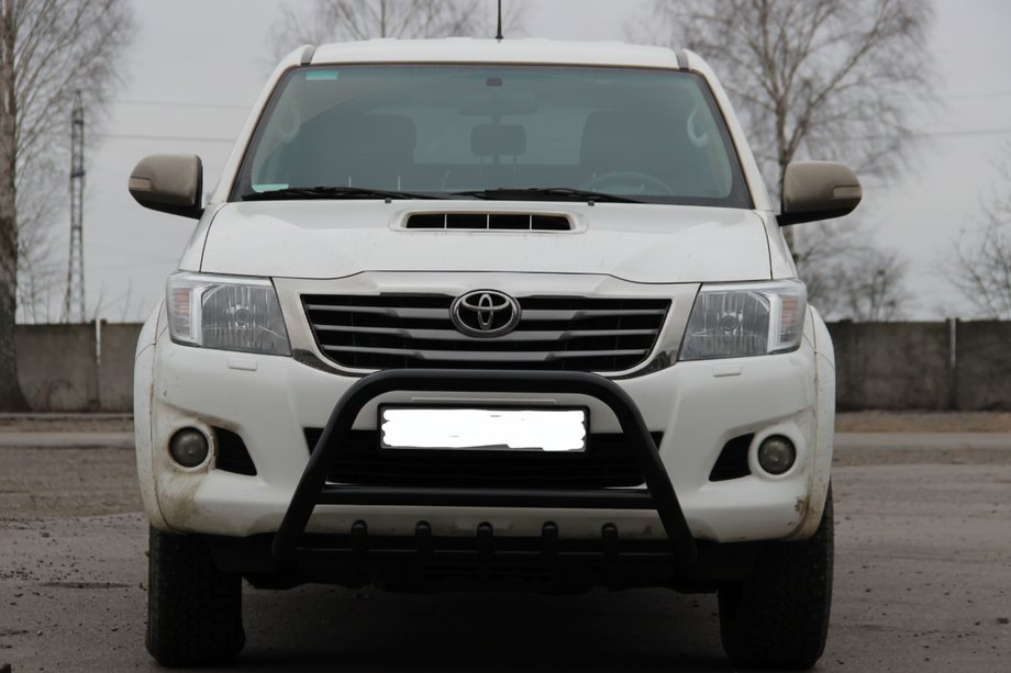 Toyota Hilux 2006-2015 Bull Bar WT003 Black Stainless Steel Image