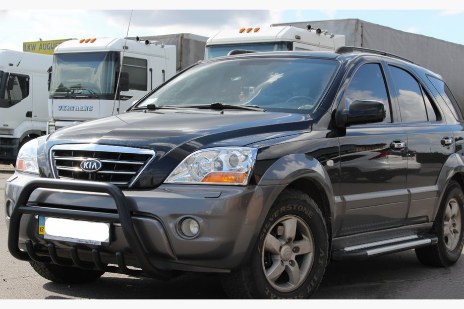 Kia Sorento I BL 2002-2009 Bull Bar WT003 Black-2 (Stainless Steel) Image