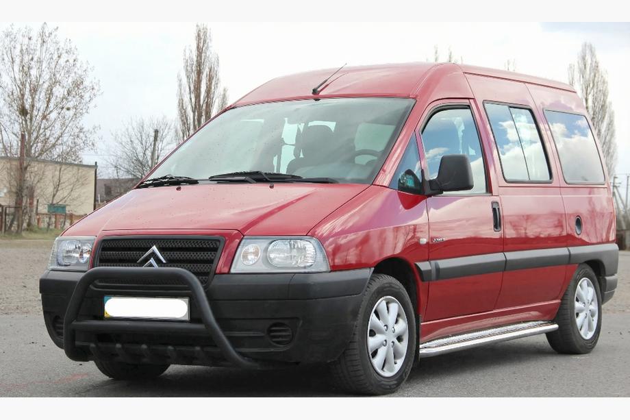 Citroen Jumpy 1996-2007 Bull Bar WT003 Black Stainless Steel Image