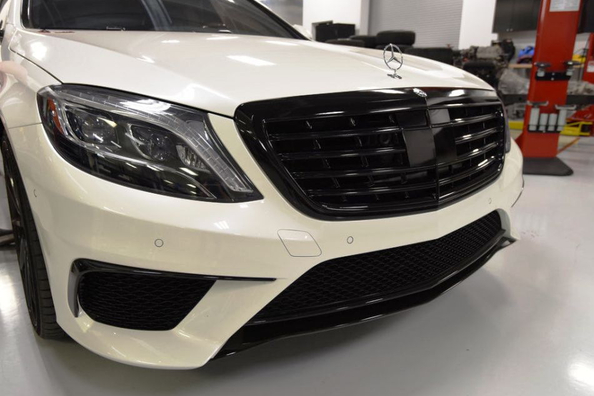 Anti-Chrome: A Modern Exterior Tuning Trend That Redefines Vehicle Perception Photo 3