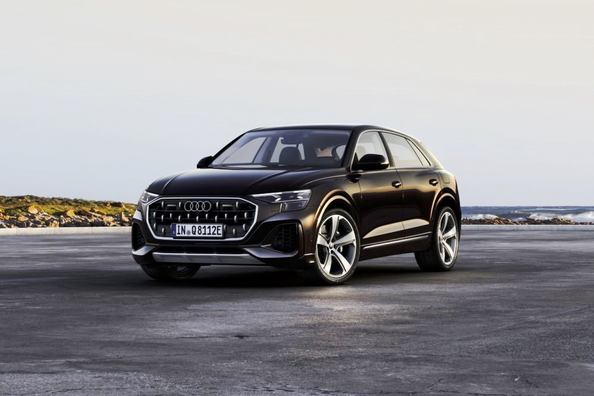 Audi Q8 60 e Plug-in Hybrid Review: Luxury SUV with Hybrid Efficiency Photo 1