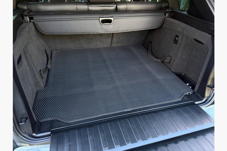 BMW X5 E70 2007-2013 Rubber trunk mat Carsuit (black) Image