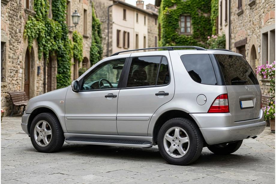 Mercedes ML W163 1997-2005 Side Steps Tayga Grey (2 pcs, Aluminum) Image