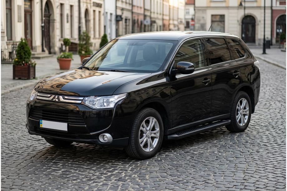 Mitsubishi Outlander 2012-2021 Side Steps Allmond Black (2 pcs, Aluminum) Image