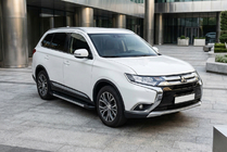 Mitsubishi Outlander 2012-2021 Side Steps RedLine V1 (2 pcs, Aluminum) photo 1
