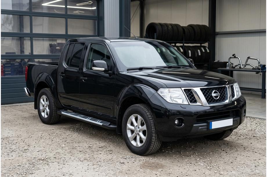 Nissan Navara 2006-2015 Side Steps Sunrise (2 pcs, Aluminum) Image