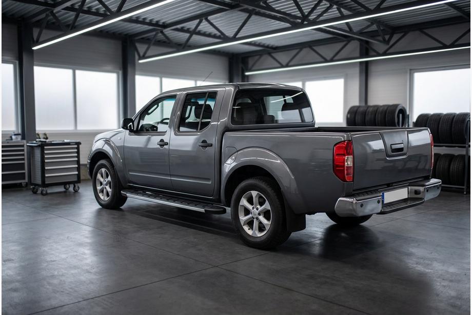 Nissan Navara 2006-2015 Side Steps Duru (2 pcs, Aluminum) Image
