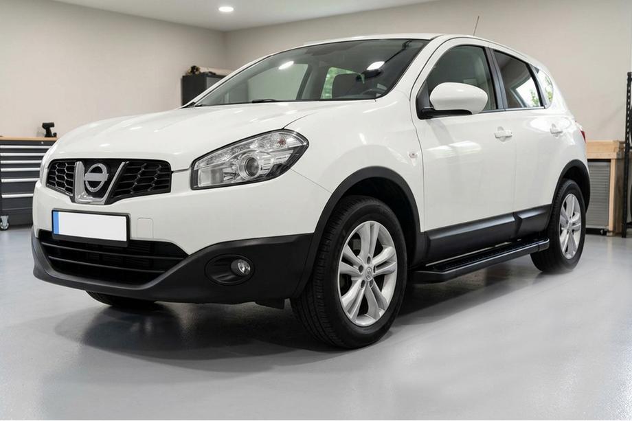 Nissan Qashqai 2010-2014 Side Steps Allmond Black (2 pcs, Aluminum) Short Wheelbase Image