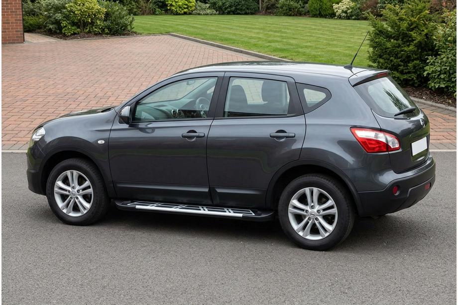 Nissan Qashqai 2010-2014 Side Steps Sunrise (2 pcs, Aluminum) Image