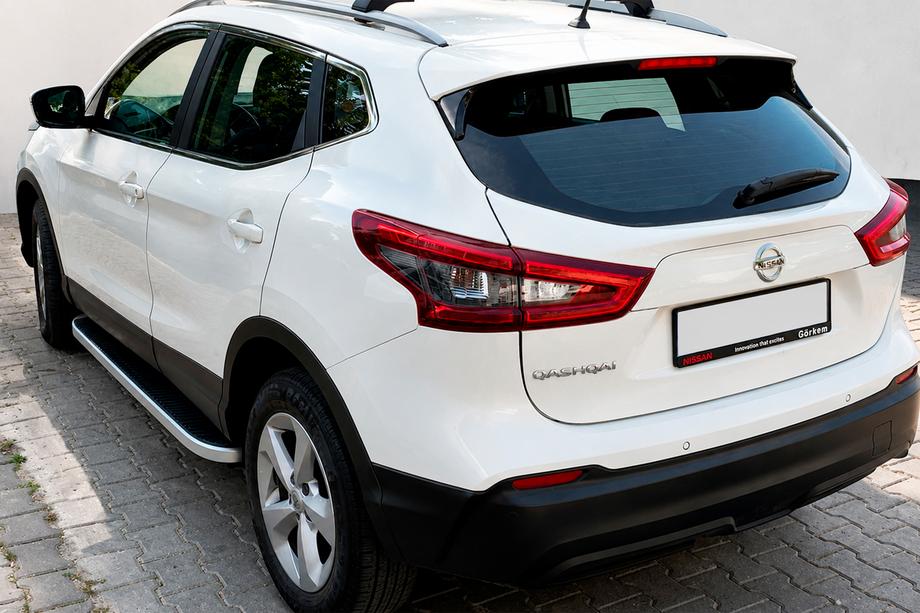 Nissan Qashqai 2014-2021 Side Steps Tayga (2 pcs, Aluminum) Image