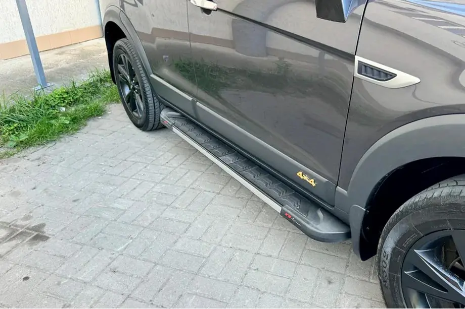 Opel Antara 2006-2017 Side Steps RedLine V1 (2 pcs, Aluminum) Image