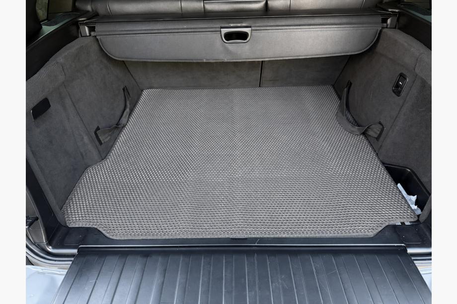 BMW X5 E70 2007-2013 Rubber Trunk Mat Carsuit (Gray) Image