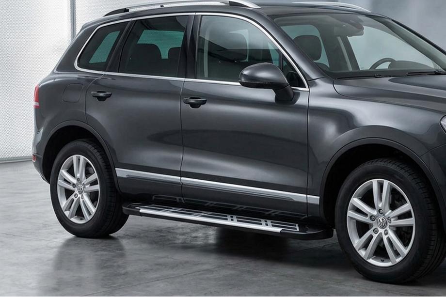 Porsche Cayenne 2003–2010 Side Steps Sunrise (2 pcs, Aluminum) Image