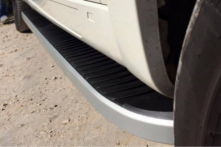 Porsche Cayenne 2003–2010 Side Steps Tayga (2 pcs, Aluminum) Image