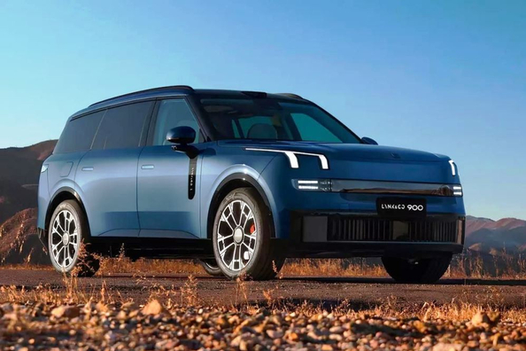 Lynk&Co 900 Review: Luxury and Power of the Hybrid Flagship