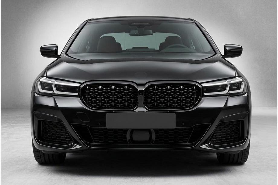 BMW 5 Series G30/G31 2017–2023 Diamond Black Kidney Grilles (2021-2023) Image