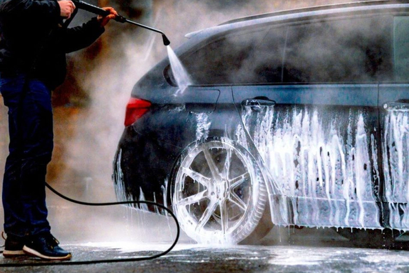 Can You Wash Your Car in Winter: Safe Washing Rules