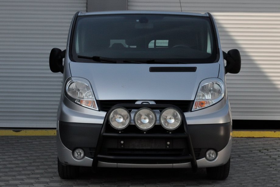 Nissan Primastar 2002-2014 Bull Bar WT018 Black (Stainless Steel) Image