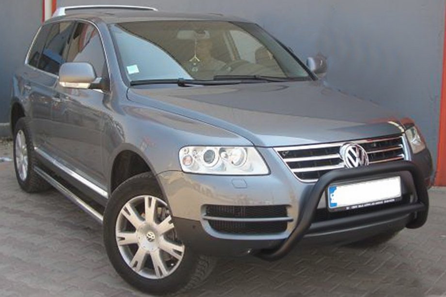 Volkswagen Touareg 2002–2010 Bull Bar WT005 Colt Black (Stainless Steel) Image