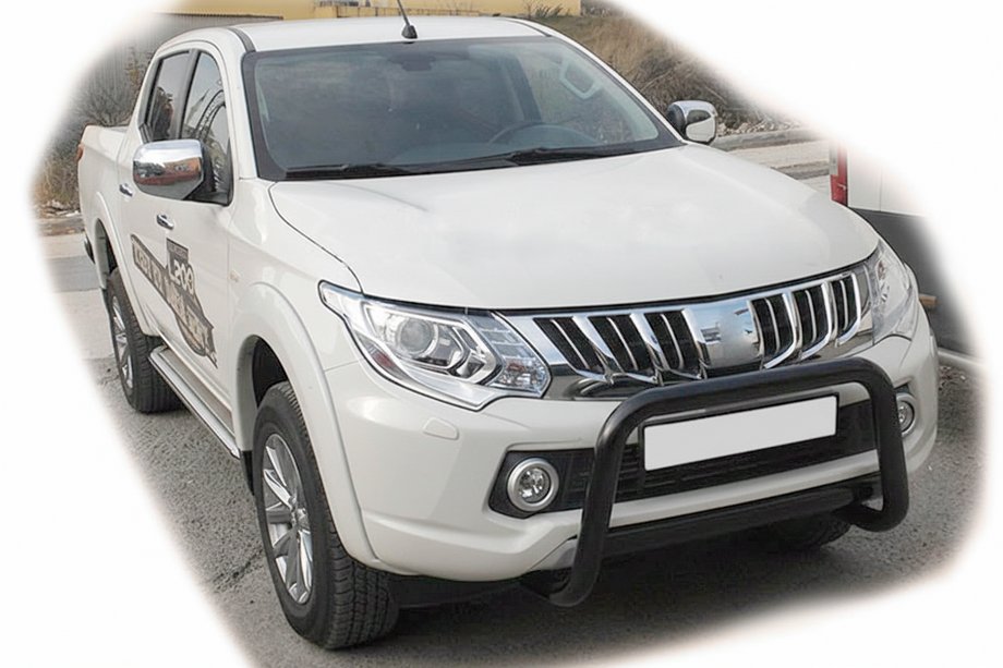 Mitsubishi L200 2015-2024 Bull Bar WT005 Black (Stainless Steel) Image
