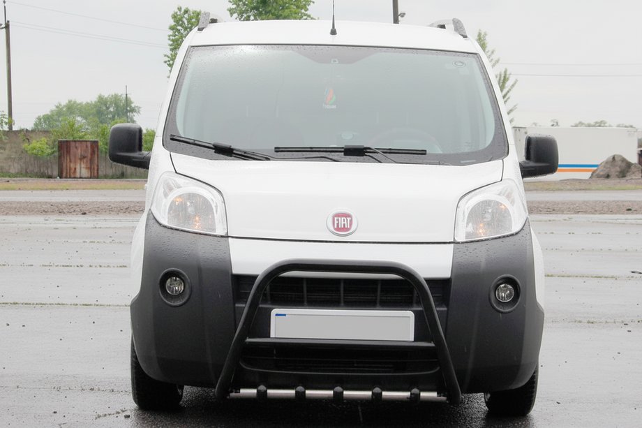 Fiat Fiorino/Qubo 2008-2024 Bull Bar WT006 Black (Stainless Steel) Image