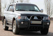 Mitsubishi Pajero Sport 1996-2007 Bull Bar QT007 Black (Stainless Steel) photo 2
