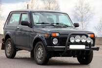 Lada Niva and Urban 1977- Bull Bar QT007 Black (Stainless Steel) photo 3