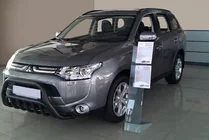 Mitsubishi Outlander 2012-2021 Bull Bar WT002 Black (Stainless Steel) photo 3