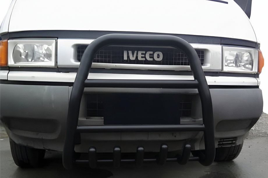 Iveco Daily 1999-2006 Bull Bar QT007 Black Image