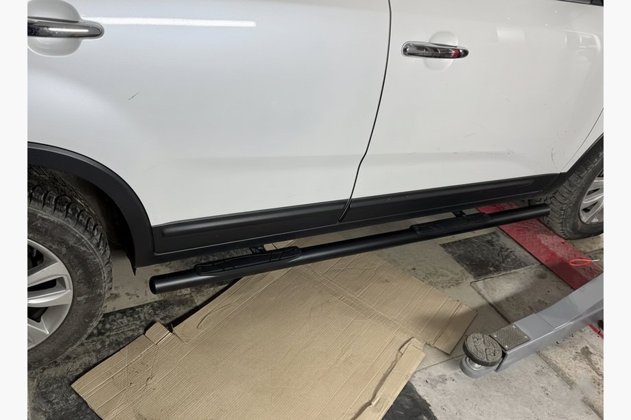 Kia Sorento II XM 2009-2014 Side Bars Black (2 pcs, Stainless Steel) Image