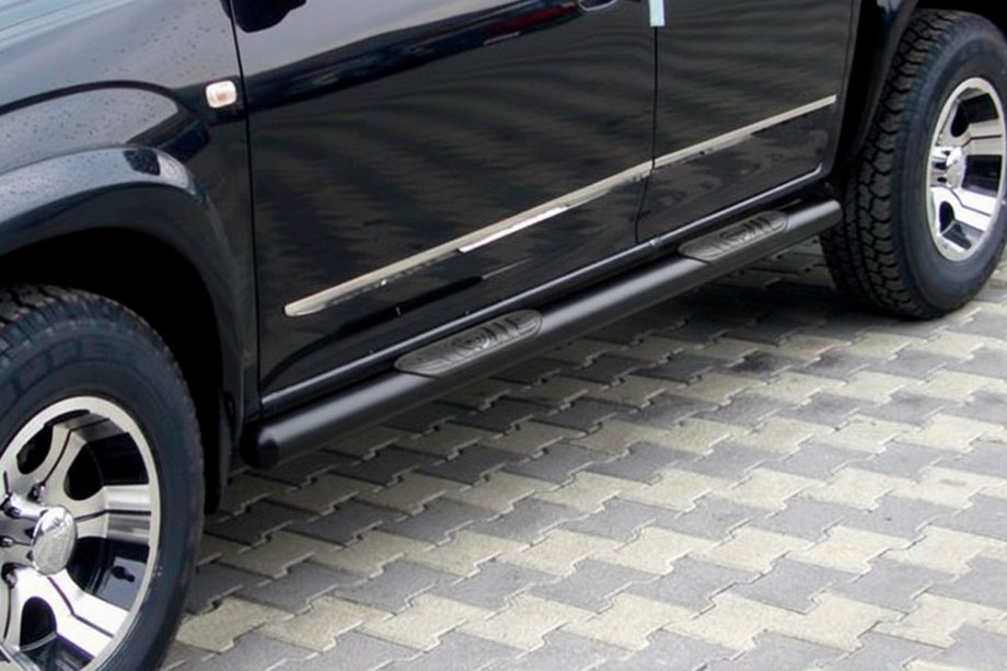 Kia Carens 1999-2012 Side Bars Black (Stainless Steel) Image