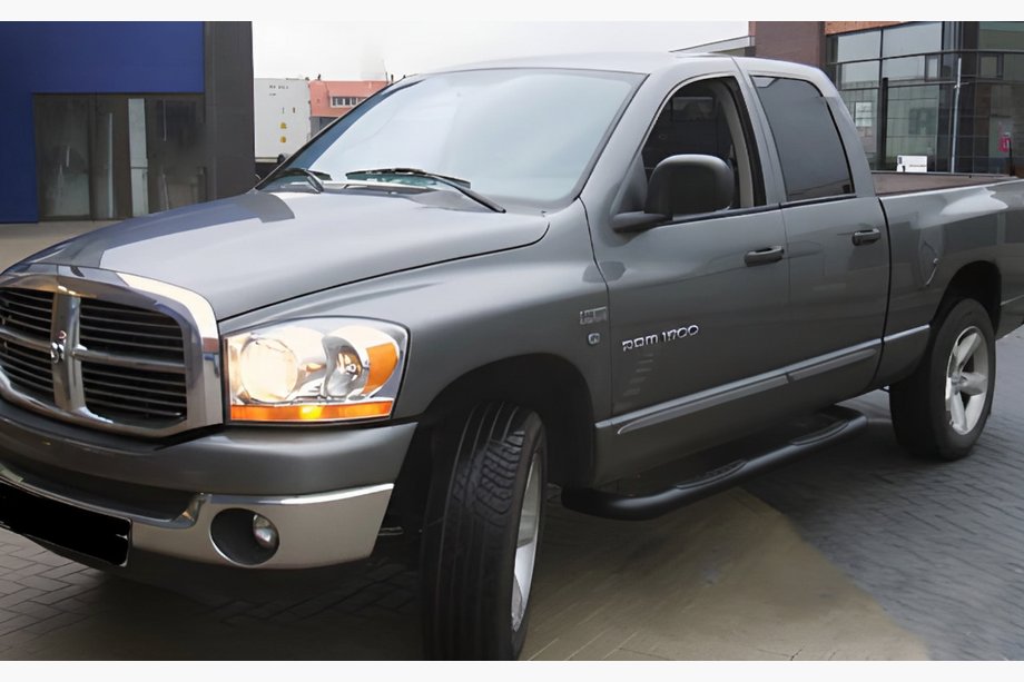 Dodge RAM (DR/DH/D1/DC/DM) 2002–2009 Side Angle Bars Black (2 pcs, Stainless Steel) Image