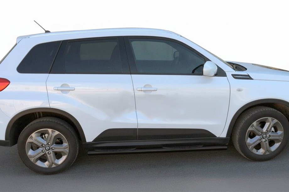 Suzuki Vitara 2015- Side Bars Black (2 pcs, stainless steel) Image