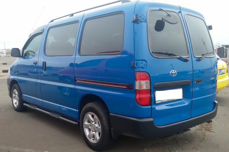 Toyota HiAce Side Bars Black (2 pcs, stainless steel) Image