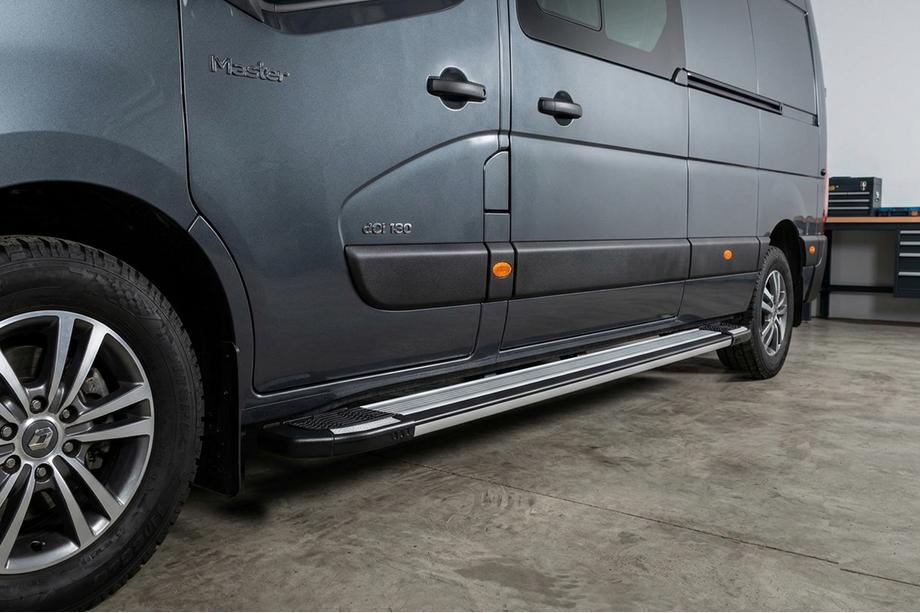 Renault Master 2011-2023 Side Steps Rainbow (2 pcs, Aluminum) Image