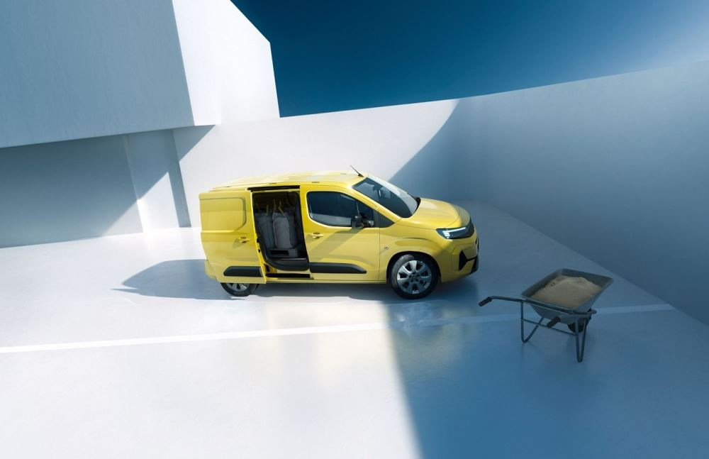 Opel Combo Cargo Review: A Practical Compact Van