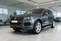 Volkswagen Touareg 2010-2018 Side Steps RedLine V1 (2 pcs, Aluminum) photo 1