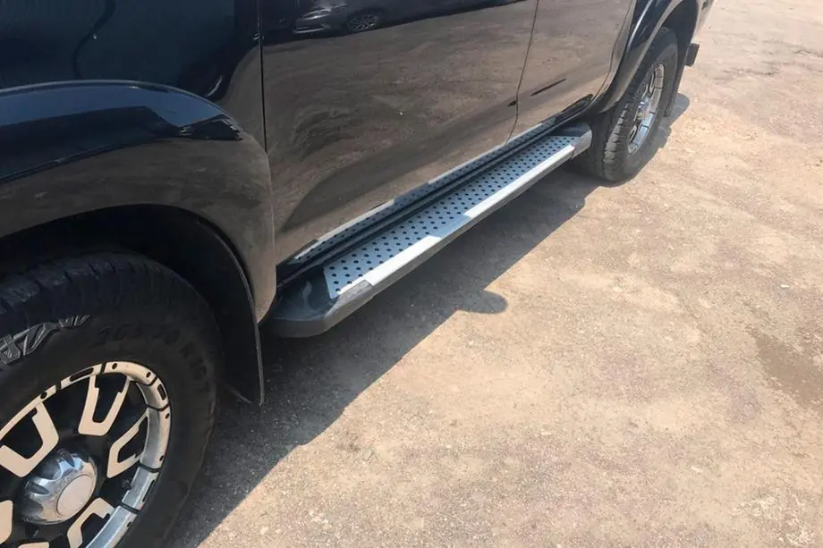 Toyota Hilux 2006-2015 Side Steps Allmond Grey (2 pcs, Aluminum) Image