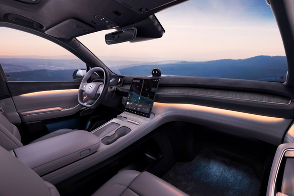 Nio ES7 Review: Powerful Electric SUV with up to 930 km Range Photo 6
