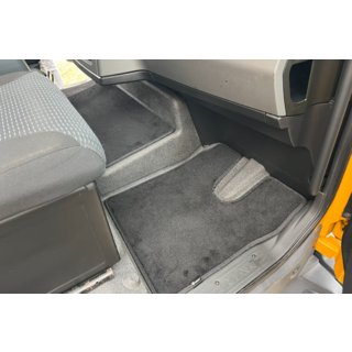 Textile Floor Mats Premium (Black) MAN TGL 2005–2020 photo 1