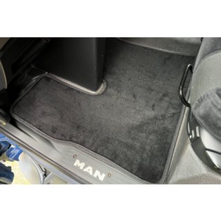 Textile Floor Mats Classic (Black) MAN TGX 2020- photo 1